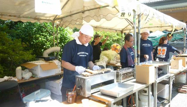 写真：夏祭り　屋台運営状況